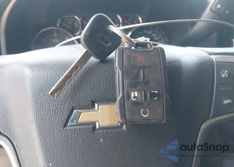 2017 Chevrolet Silverado 1500 1Lt из США, поврежденный, VIN 1GCVKREC3HZ102861